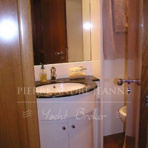 4387077_20130611102253189_1_XLARGE