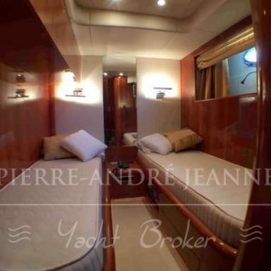 Uniesse 72~yfw63619-99979