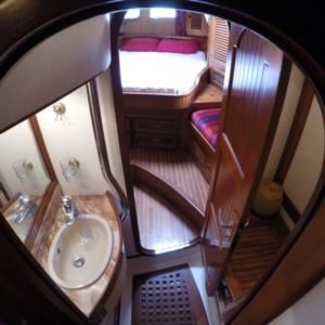 lady-francine-voilier-ketch-scorpio-72-location-mariotto-013-1080×675