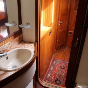 lady-francine-voilier-ketch-scorpio-72-location-mariotto-033-1080×675