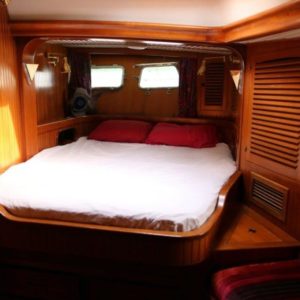 lady-francine-voilier-ketch-scorpio-72-location-mariotto-038-1080×675