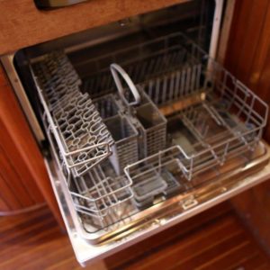 lady-francine-voilier-ketch-scorpio-72-location-mariotto-163-1080×675