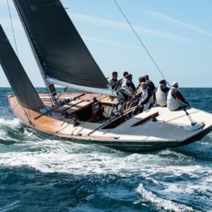 Spirit-Yachts-RaceYachts-R52-OuiFling-1-1200×800